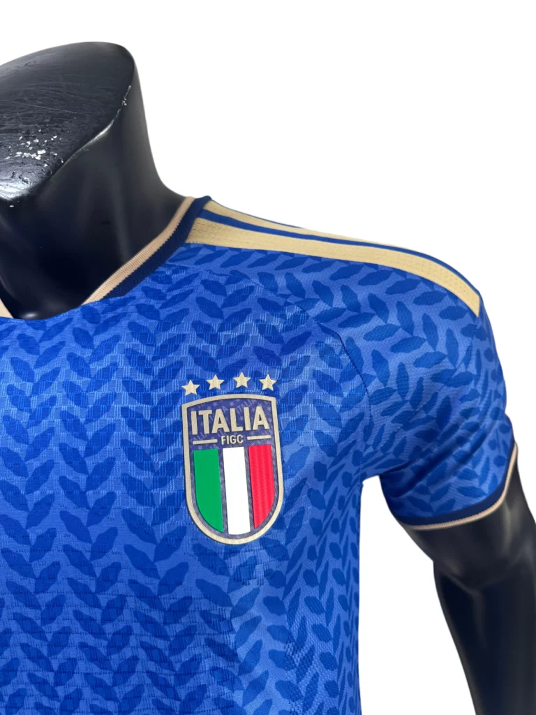italy 2026 jersey shoulder seam stitching
