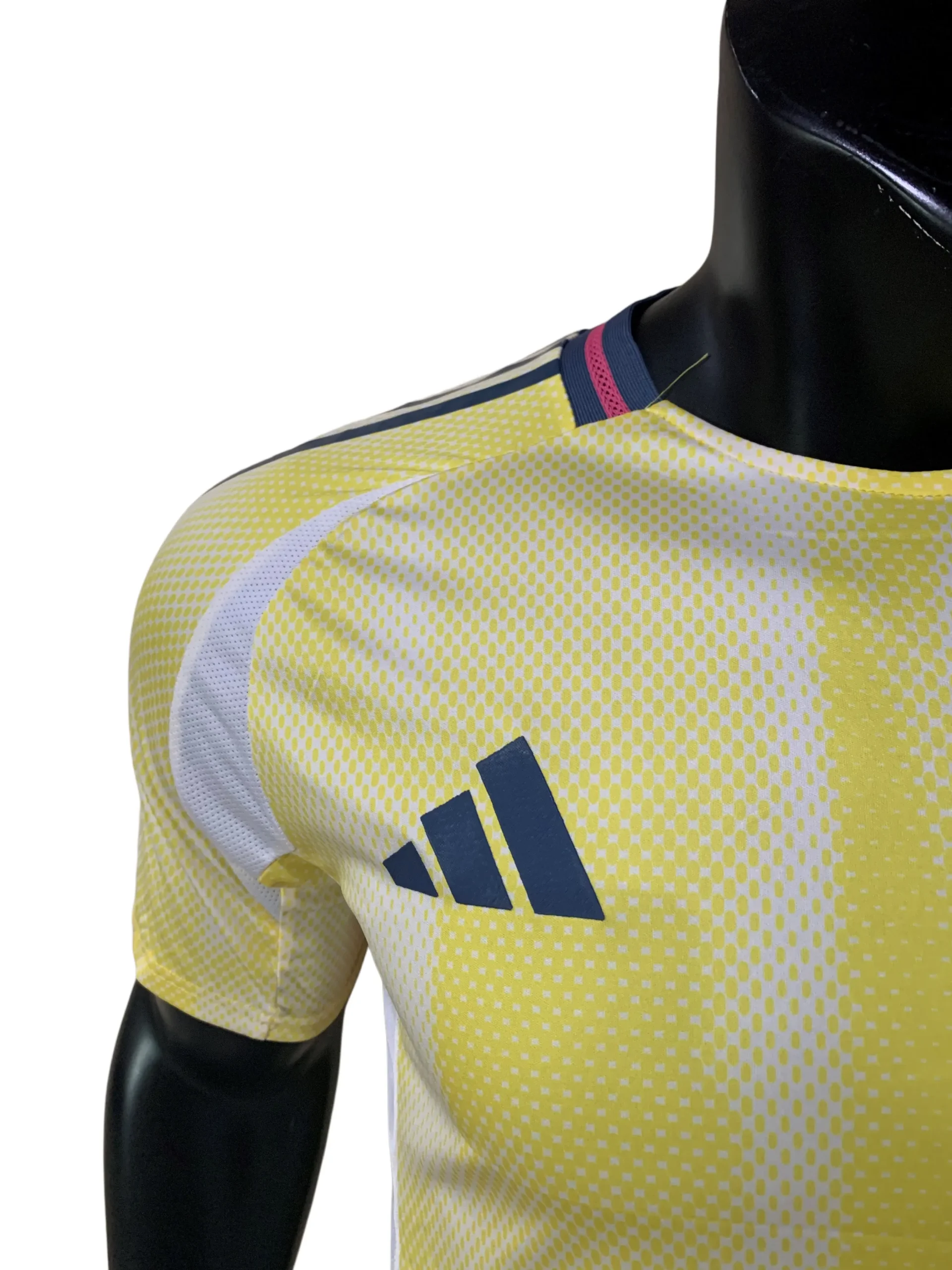 Adidas Juventus 2024/25 Away Jersey Review: A Solar Yellow Masterpiece Juventus 2024 2025 Away Jersey Shoulder Detail