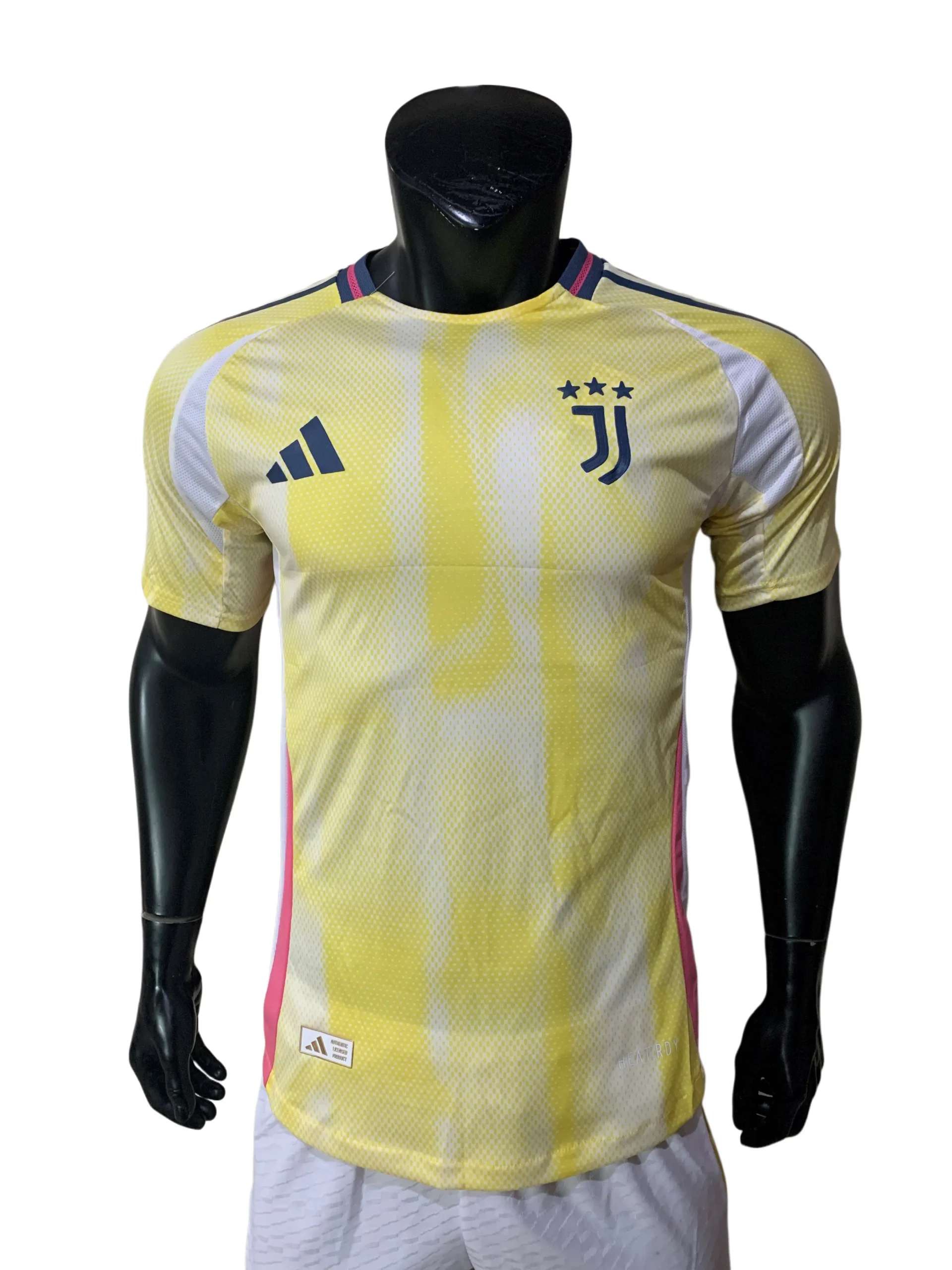 Adidas Juventus 2024/25 Away Jersey Review: A Solar Yellow Masterpiece Adidas Juventus 2024/25 Away Jersey Review